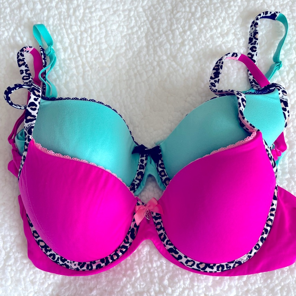 Victoria Secret bundle of two bras